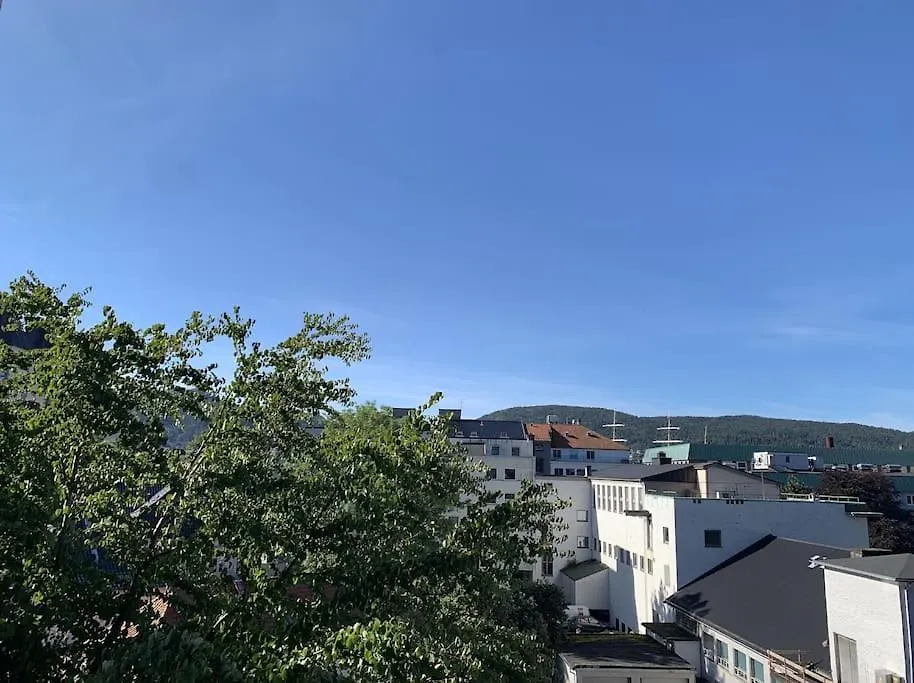 Apartment With Terrace & View Bergen
